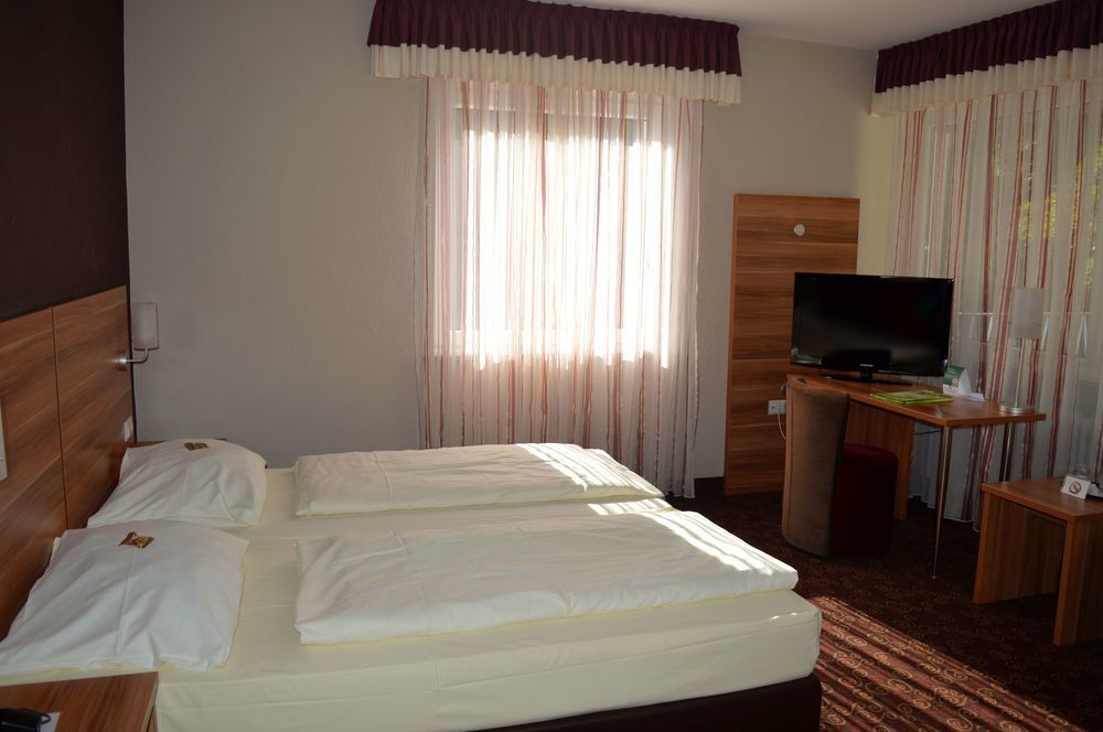 Hotel Schlangenbader Hof Экстерьер фото